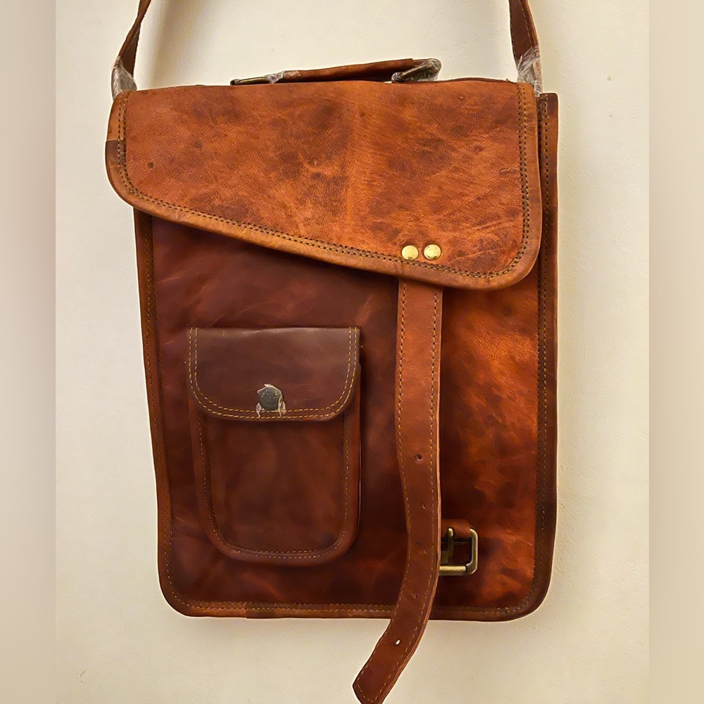 Brand New Real Goat Leather Bag. Messenger Bag Shoulder Bag Cross Body